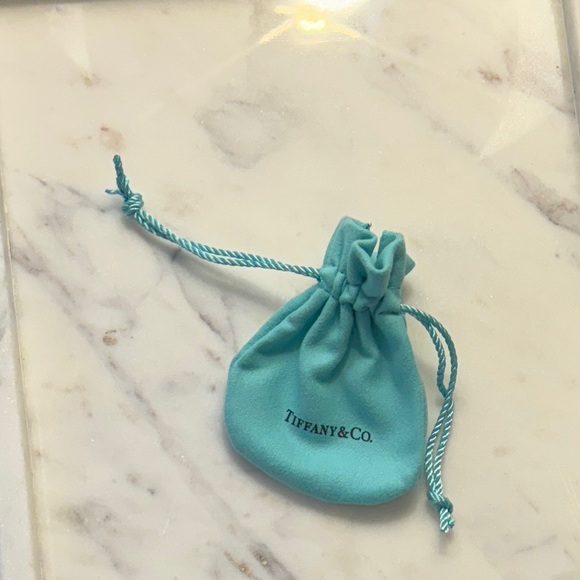 HP! 🎉💕 Tiffany & Co. Paloma’s Graffiti X Pendant, Sterling Silver - Picture 10 of 10